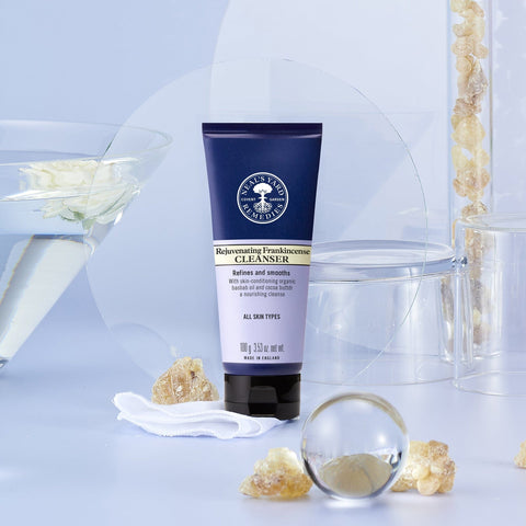 Rejuvenating Frankincense Refining Cleanser